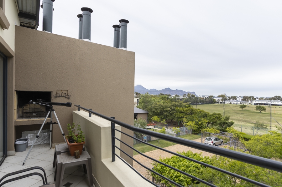 2 Bedroom Property for Sale in The Links Western Cape